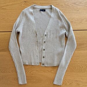 GAP Cropped Ribbed V-Neck Cardigan Sweater